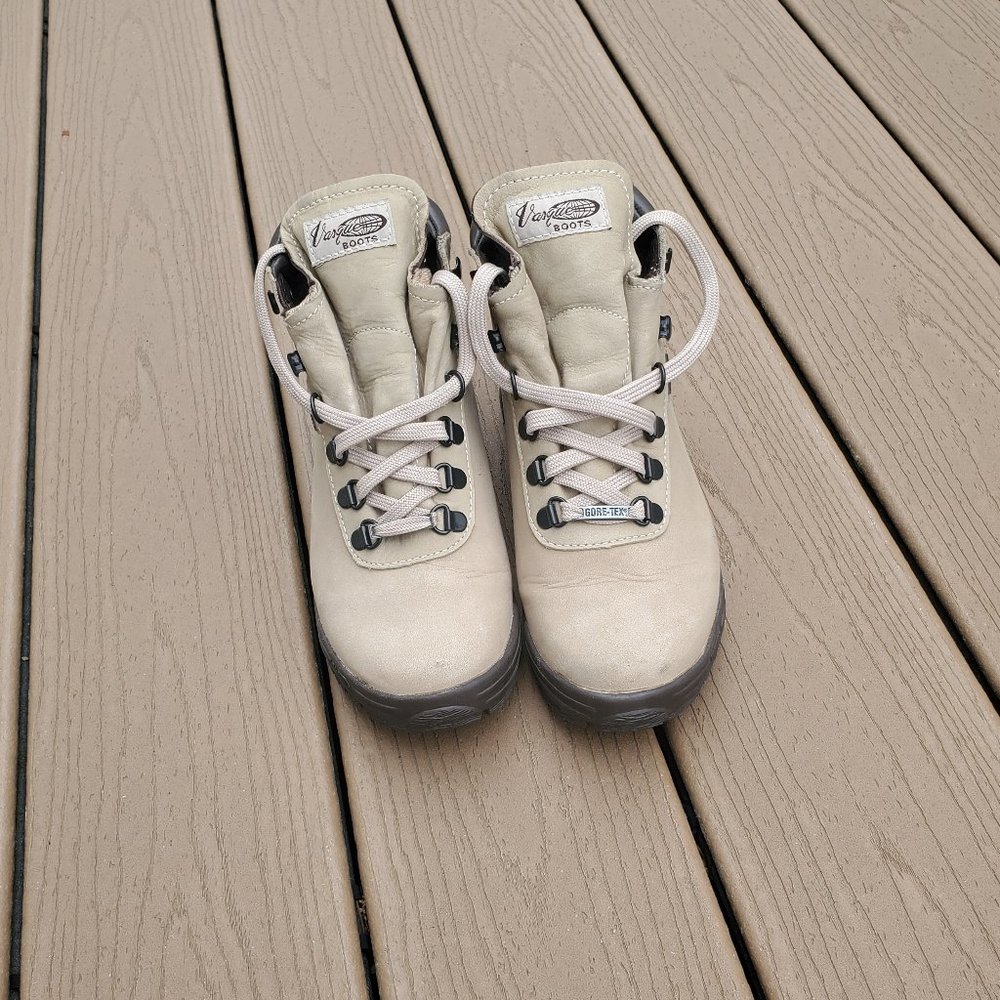 Gore-Tex - Picture 9 of 12